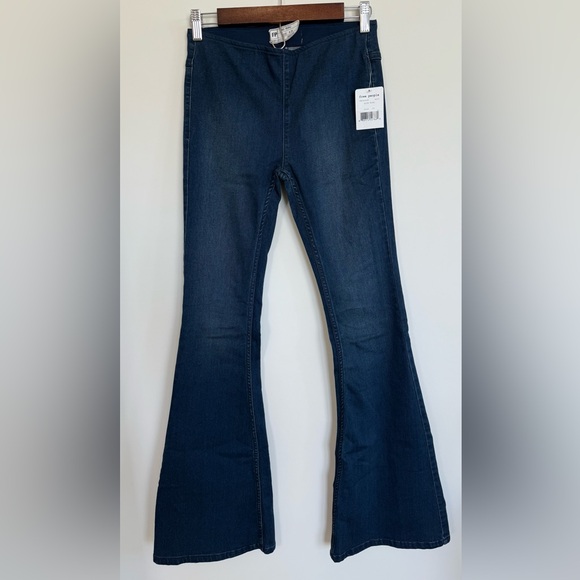NWT Free People Penny Pull-On Flare Jeans Rich Blue Size 25 - Picture 2 of 14